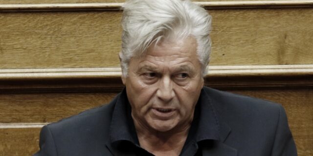 Παπαχριστόπουλος: Τέσσερις βουλευτές των ΑΝΕΛ θα δώσουν ψήφο εμπιστοσύνης