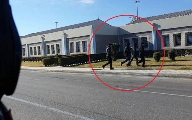 Πάτρα: Αλλοδαποί εισέβαλαν σε πλοίο και απείλησαν να κάψουν τον καπετάνιο