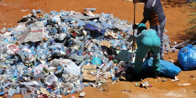 ΕΕ: Τέλος τα πλαστικά μιας χρήσης μέχρι το 2030