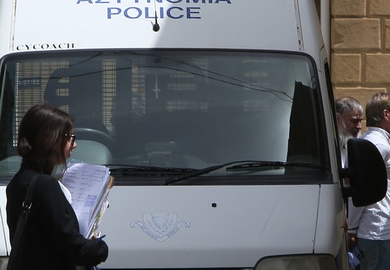 Κλινικά νεκρή 73χρονη που έπεσε θύμα ξυλοδαρμού από τον γιο της