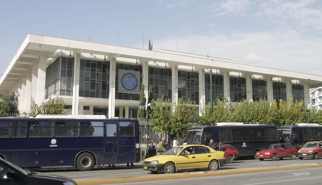 Κλειστά τη Δευτέρα η πρεσβεία και το προξενείο των ΗΠΑ