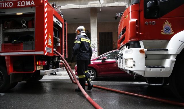 Σώθηκε βρέφος από πυρκαγιά σε διαμέρισμα στην Πλατεία Αττικής