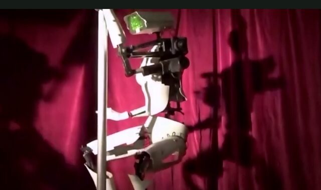 Οι χορεύτριες pole dancing του μέλλοντος είναι εδώ και είναι ρομπότ