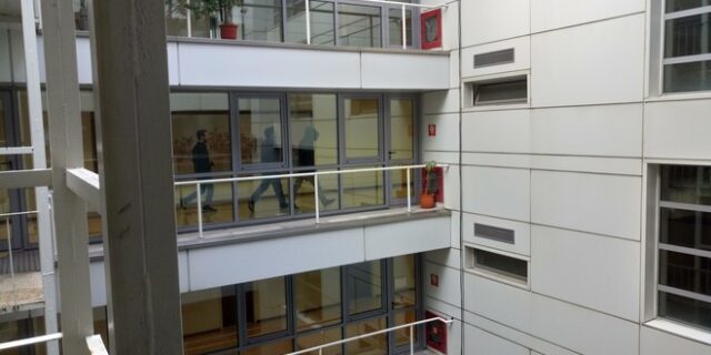 Εισβολή Ρουβίκωνα στο υπουργείο Οικονομικών – Έφτασαν μέχρι το γραφείο Τσακαλώτου
