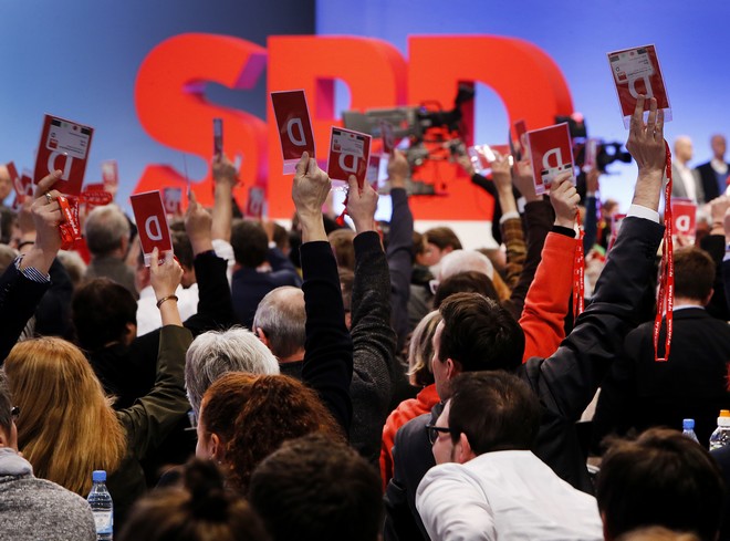 Γερμανία: Σε τροχιά μεγάλου συνασπισμού μετά το ‘ja’ της SPD