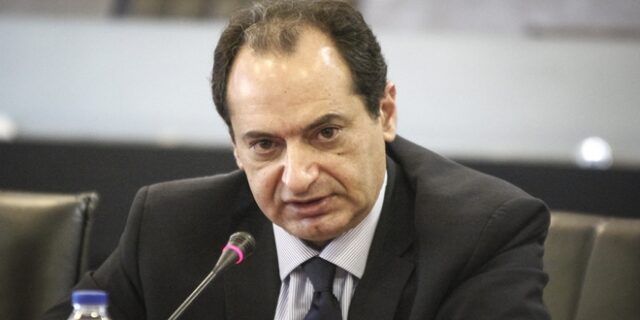 Σπίρτζης: Κυκλώματα διαπλοκής έκαναν σαμποτάζ στα λεωφορεία