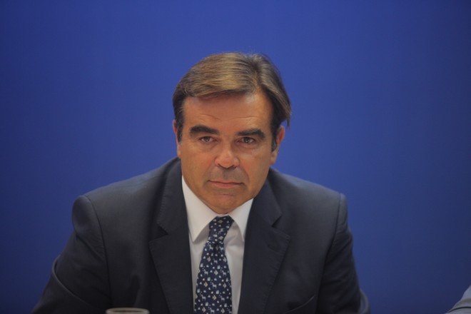 Κομισιόν: Λύση στο θέμα της ονομασίας και μετά οι ενταξιακές διαπραγματεύσεις της πΓΔΜ