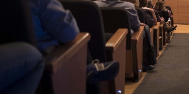 Κάτι τρέχει στο ‘βασίλειο’ των Αθηναϊκών Θεάτρων