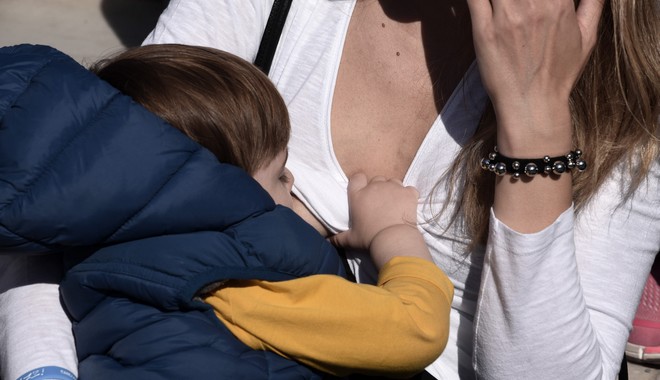 Μειωμένος ο κίνδυνος διαβήτη για γυναίκες που έχουν θηλάσει μωρό για τουλάχιστον 6 μήνες