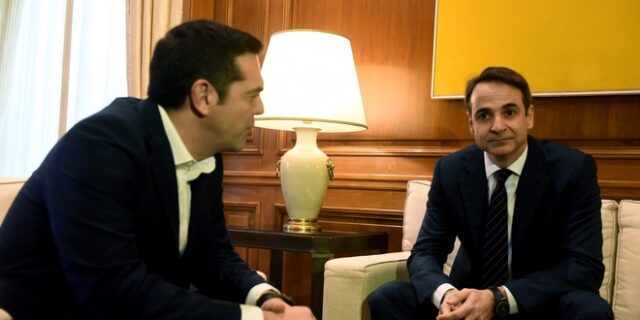 Βουβό σινεμά: Ο Μητσοτάκης ‘έκοψε’ τον ήχο στη συνάντηση με Τσίπρα