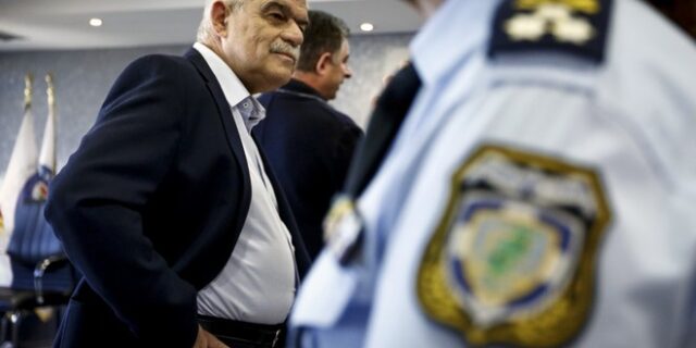 Οι πρωτοχρονιάτικες ευχές του Τόσκα και του αρχηγού της ΕΛ.ΑΣ. στους ένστολους