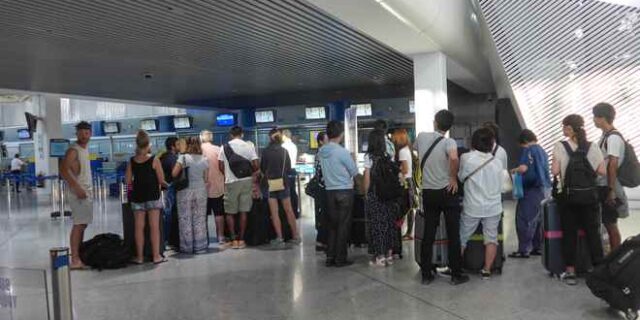 Αυξανόμενη η επιβατική κίνηση στο αεροδρόμιο Αθηνών