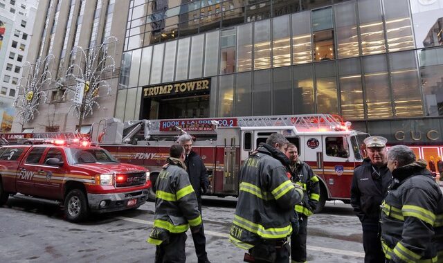 Βίντεο: Δύο τραυματίες από τη φωτιά στον Πύργο Τραμπ