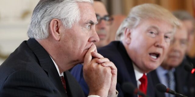 Η ‘εκρηκτική’ σχέση Τραμπ – Τίλερσον: Το χρονικό μιας προαναγγελθείσας απόλυσης
