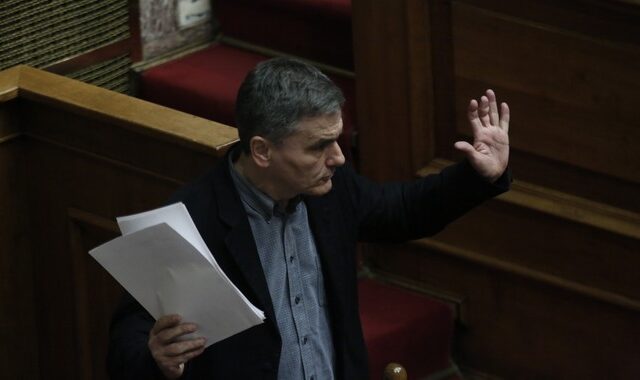 Τσακαλώτος: Δυστυχώς για τη ΝΔ, κάθε φορά που μιλάω τα πράγματα πάνε καλύτερα
