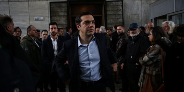 FAZ: Τσίπρας, θα μπορούσε να είναι ο πολιτικός που απελευθέρωσε τη χώρα από την επιτήρηση