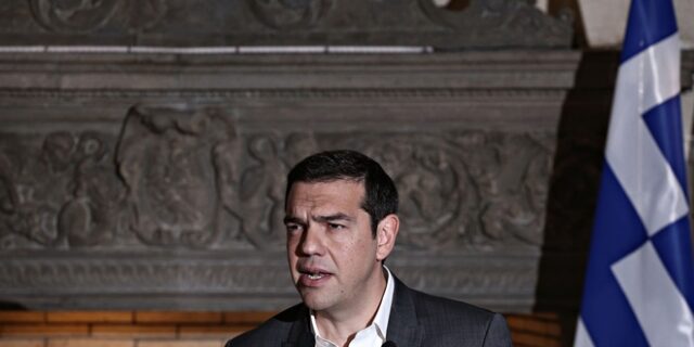 Τσίπρας: ‘Θα επιδιώξω με πατριωτική ευθύνη μία αμοιβαία αποδεκτή λύση στο Σκοπιανό’