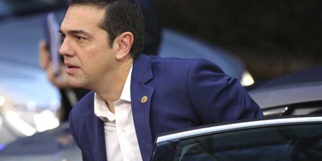Με το βλέμμα στραμμένο στη συνάντηση Τσίπρα-Ζάεφ