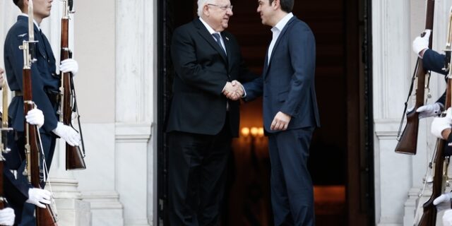 Τσίπρας με Ρίβλιν: Γενναία βήματα για την ειρήνη και τη σταθερότητα