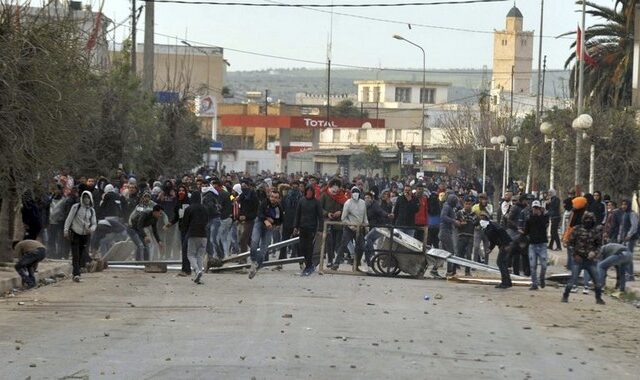 Νέες αντικυβερνητικές διαδηλώσεις στη Τυνησία