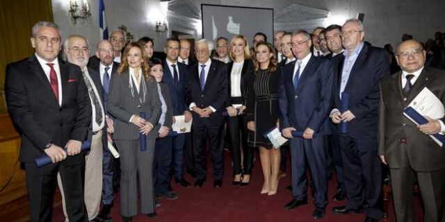 Παρουσία του Προέδρου της Δημοκρατίας απονεμήθηκαν τα βραβεία του Ιδρύματος Μπότση