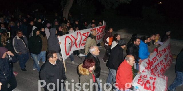 Χίος: Αντιφασίστες μπλόκαραν διαδήλωση της Χρυσής Αυγής για τους πρόσφυγες