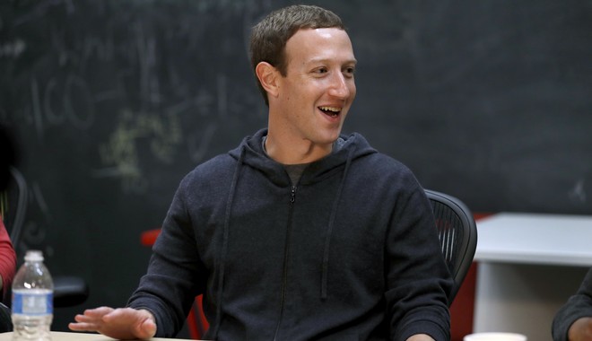 Ο Μαρκ Ζούκερμπεργκ υπόσχεται το 2018 να ‘διορθώσει’ το Facebook