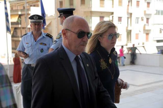 Πάτρα: Γκαζάκια στο γραφείο του πρώην βουλευτή της Χρυσής Αυγής Μιχάλη Αρβανίτη