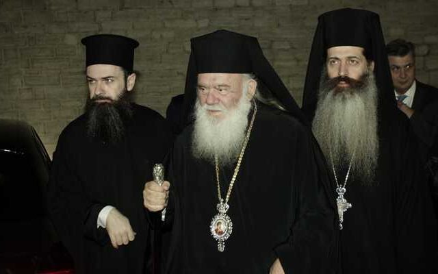 Παρέμβαση Αρχιεπισκόπου: Τα βιβλία των Θρησκευτικών πρέπει να φέρουν τη σφραγίδα της Εκκλησίας