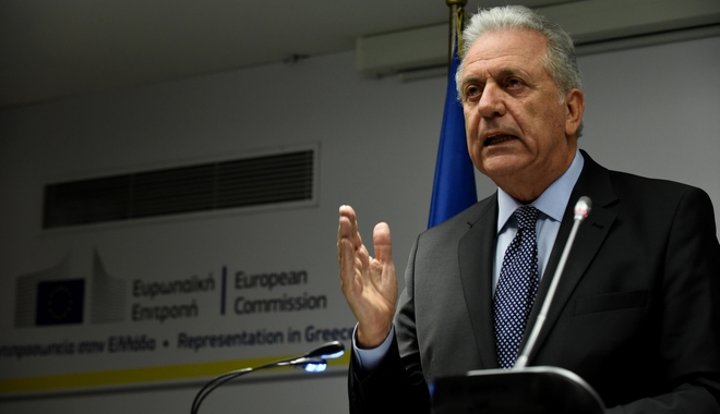 Αβραμόπουλος: Ενωμένη η Ευρώπη απέναντι στην τρομοκρατία