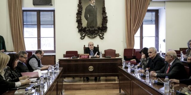 Βουλή: Ξεχωριστή ψηφοφορία για το καθένα από τα 10 πολιτικά πρόσωπα της Novartis
