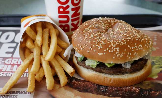 Burger King: Πού αναμένεται να ανοίξουν τα επόμενα στην Ελλάδα