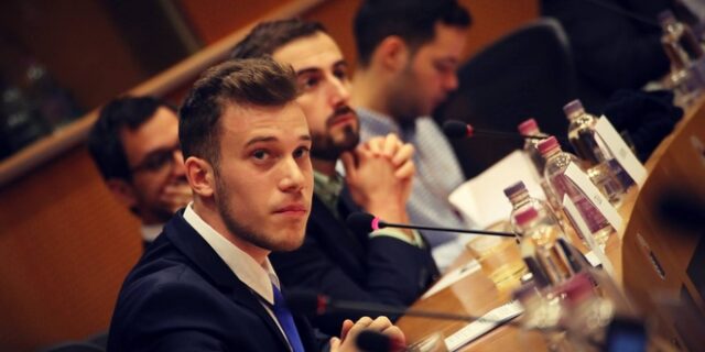 Fighthoax: Ο Έλληνας φοιτητής που ξεσκεπάζει τις ψευδείς ειδήσεις μιλάει στο News 24/7