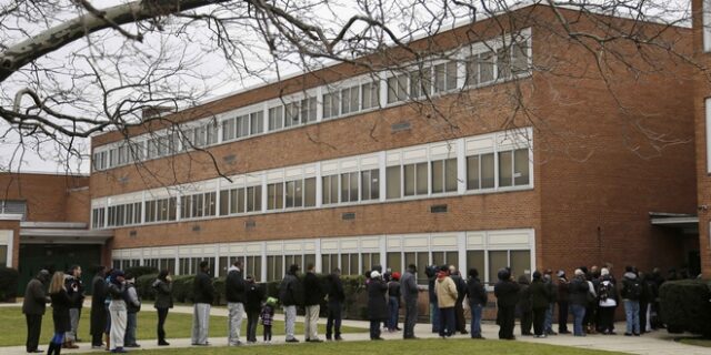 Μακελειό στη Φλόριντα: Όριο ηλικίας και αστυνόμευση προτείνει ως λύση ο κυβερνήτης