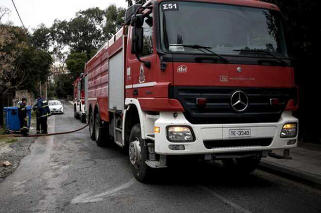 Μεγάλη φωτιά σε εργοστάσιο πέλετ στη Λιβαδειά