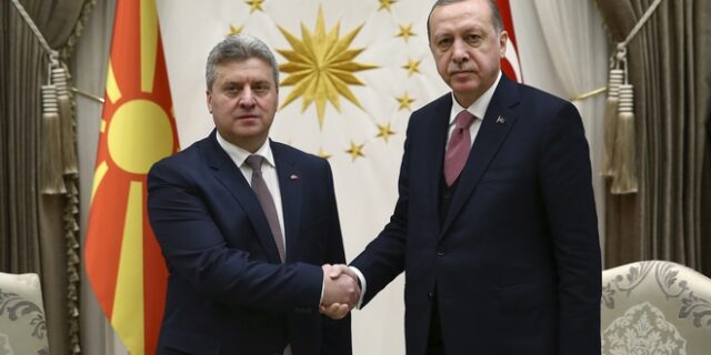 Σκληρή γραμμή από Ιβάνοφ: Αρνητικός στην αλλαγή Συντάγματος της πΓΔΜ