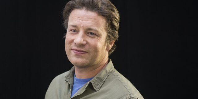 Καταρρέει η αυτοκρατορία του Jamie Oliver – Κλείνει 12 εστιατόρια