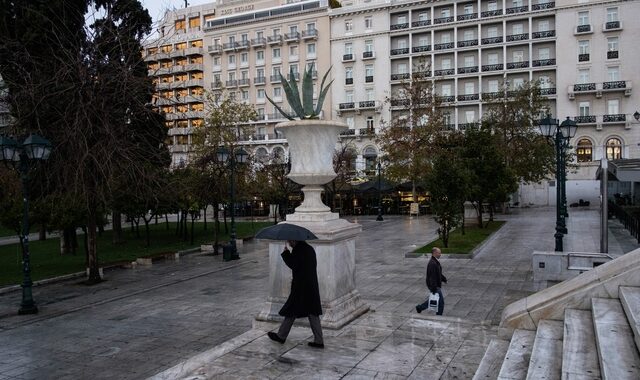 Χαλάει απότομα ο καιρός – Που θα εκδηλωθούν καταιγίδες και χιόνια