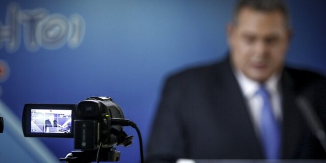 Πρόταση νόμου ΑΝΕΛ: Να μην απαλλάσσονται οι υπουργοί από την κατηγορία της δωροληψίας