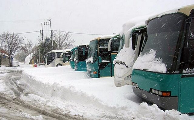 Εκτροπή λεωφορείου του ΚΤΕΛ Κοζάνης λόγω χιονιού