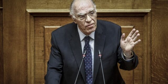 Λεβέντης: Θεολόγοι και Αγιορείτες μου είπαν να μην ψηφίσω την αναδοχή από ομόφυλα ζευγάρια