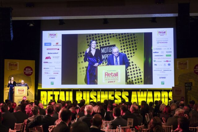 RETAILBUSINESS AWARDS 2017: Retailer της Χρονιάς η Σκλαβενίτης- Retail Manager o Τζώρτζης Κουτσολιούτσος