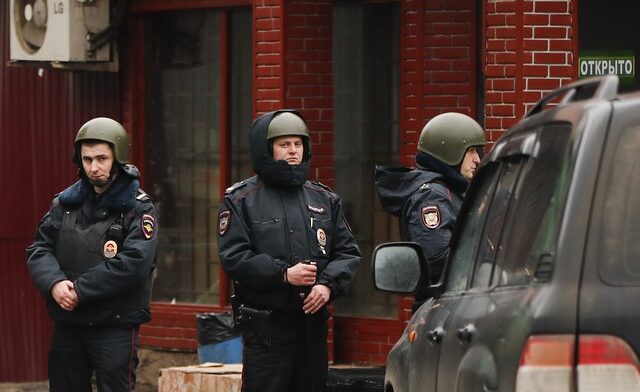 Ρωσία: Πέντε νεκροί από πυρά έξω από εκκλησία στο Νταγκεστάν