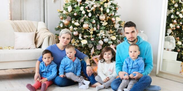 Αναγνωρίστηκε σαν άντρας λόγω πλαστικής στο στήθος και έχασε τα παιδιά της