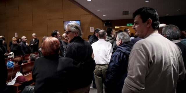 Εισβολή Ρουβίκωνα σε ομιλία Τσακαλώτου