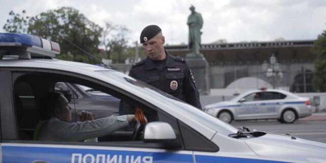 Ρωσία: Οι δικαστικοί θα μπορούν πλέον να οδηγούν ακόμη και μεθυσμένοι