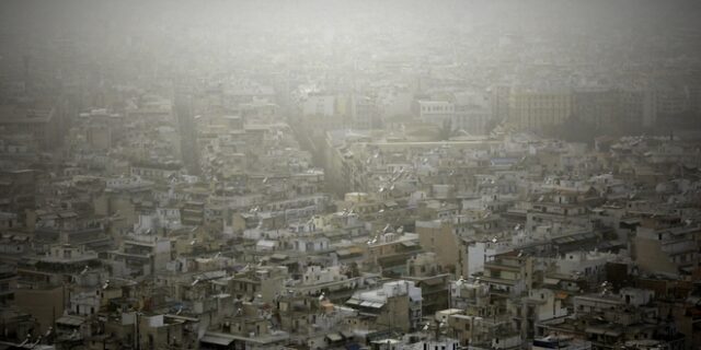 Τοπικές βροχές, νοτιάδες και αφρικανική σκόνη