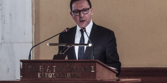 Στουρνάρας: Μη δραματοποιείτε το προληπτικό πρόγραμμα στήριξης