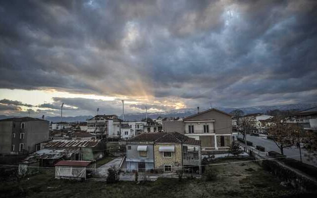 Ήπιος σήμερα ο καιρός με αραιές νεφώσεις