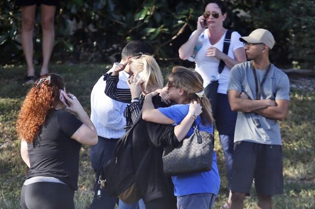 Πυροβολισμοί σε σχολείο στη Φλόριντα: ‘Πολλοί νεκροί’ από την επίθεση – Συνελήφθη ο δράστης
